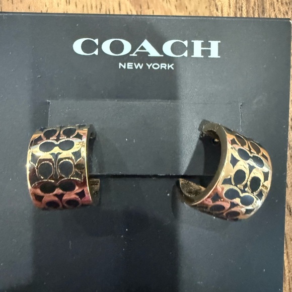 NWT Coach Black and Gold Huggie Hoop Earrings - Picture 1 of 3